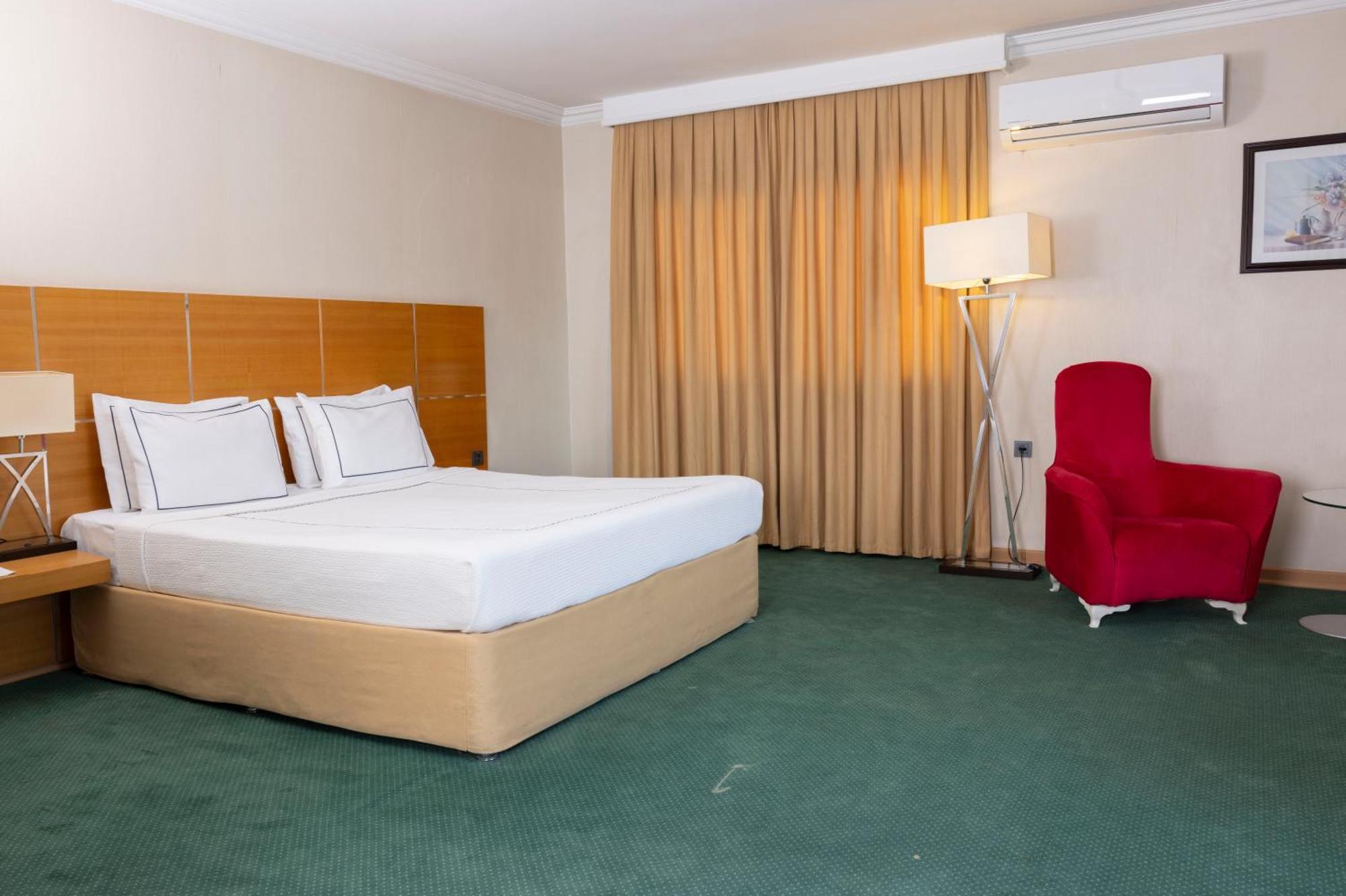 Anemon Kent Ege Otel Bornova ภายนอก รูปภาพ
